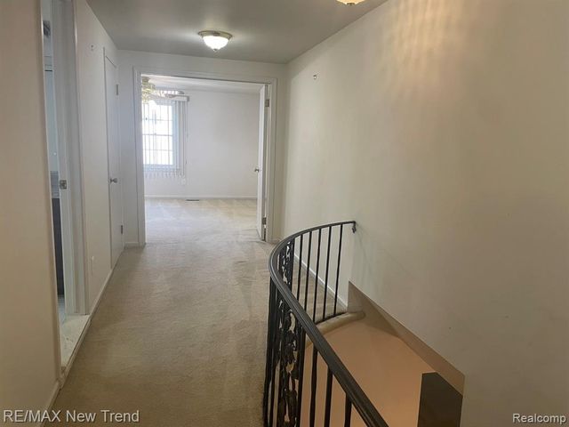 4727 S Knoll Road, West Bloomfield, MI 48323