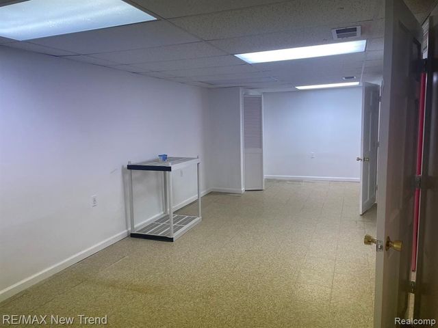 4727 S Knoll Road, West Bloomfield, MI 48323