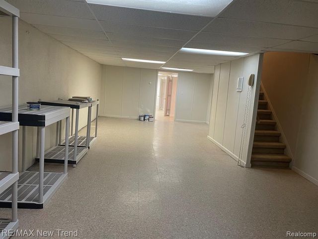 4727 S Knoll Road, West Bloomfield, MI 48323