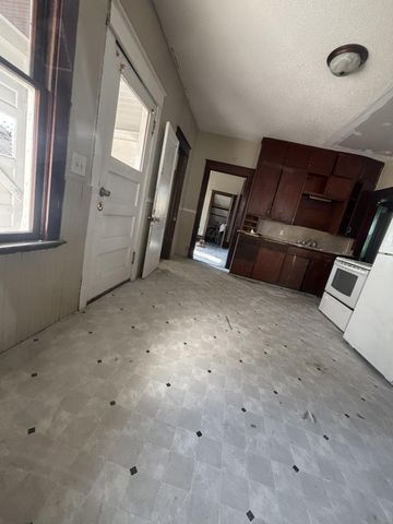 1232 Albemarle Street, Saint Paul, MN 55117