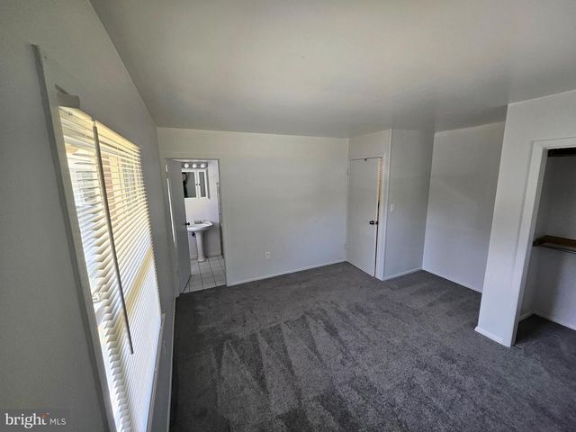 49 BONNIE LN, Willingboro, NJ 08046