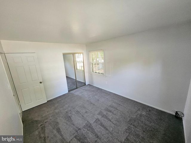49 BONNIE LN, Willingboro, NJ 08046