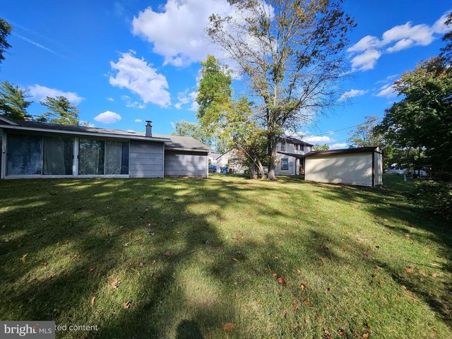 49 BONNIE LN, Willingboro, NJ 08046