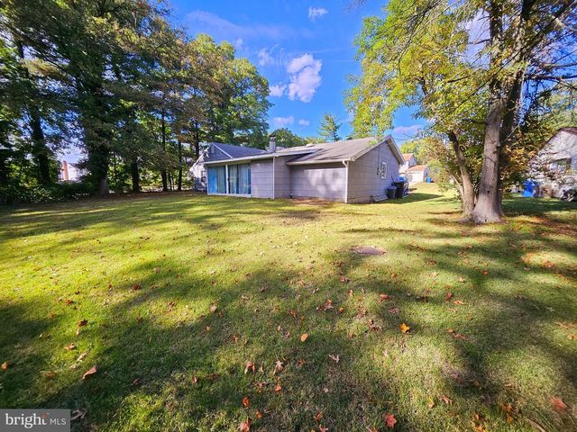 49 BONNIE LN, Willingboro, NJ 08046