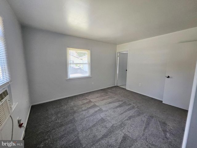 49 BONNIE LN, Willingboro, NJ 08046