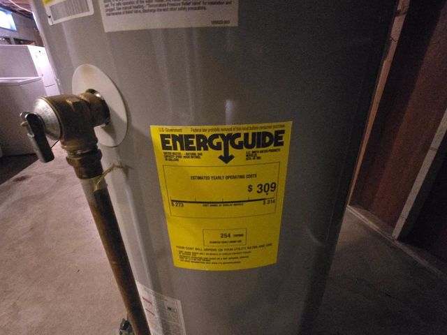 1011 ALPINE DRIVE, Green Bay, WI 54311