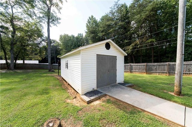 829 Wagner Road, Mocksville, NC 27028