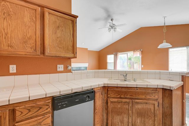 1712 Cattail Dr, Marysville, CA 95901