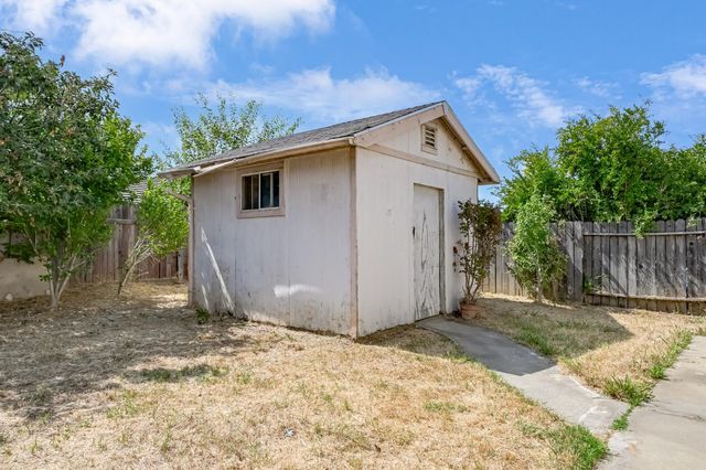 1712 Cattail Dr, Marysville, CA 95901