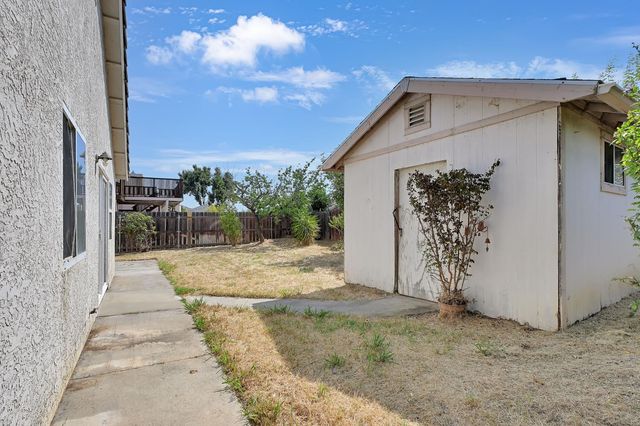 1712 Cattail Dr, Marysville, CA 95901