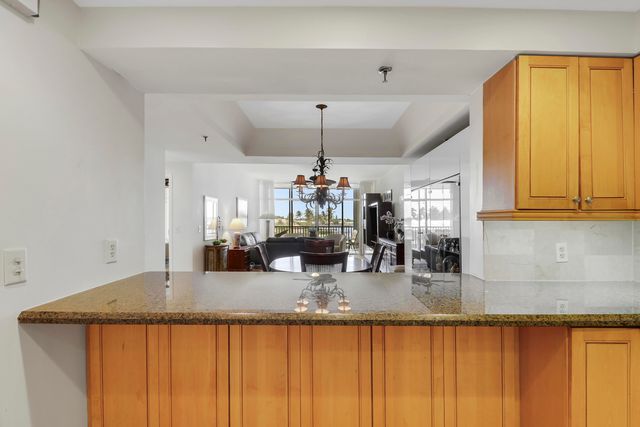 11370 Twelve Oaks Way 416, North Palm Beach, FL 33408
