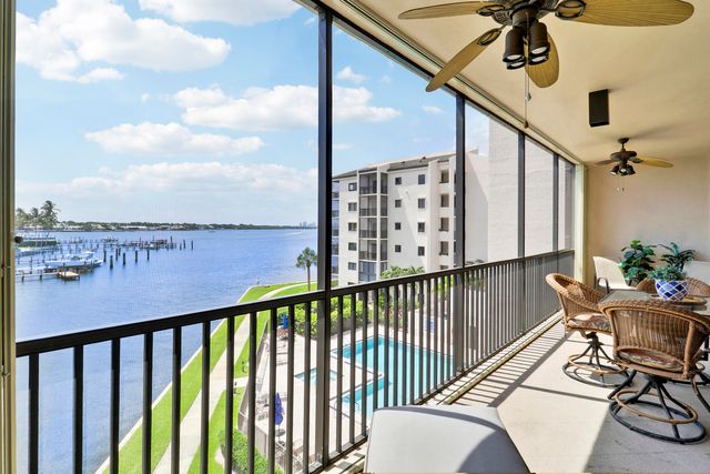 11370 Twelve Oaks Way 416, North Palm Beach, FL 33408