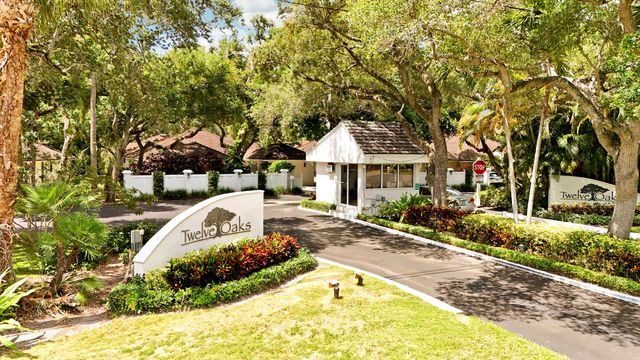 11370 Twelve Oaks Way 416, North Palm Beach, FL 33408