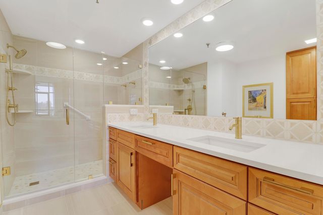 11370 Twelve Oaks Way 416, North Palm Beach, FL 33408