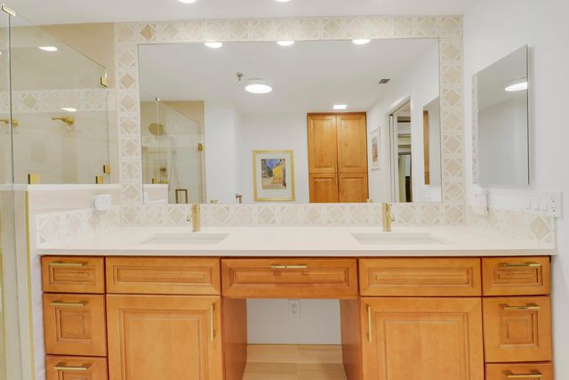 11370 Twelve Oaks Way 416, North Palm Beach, FL 33408