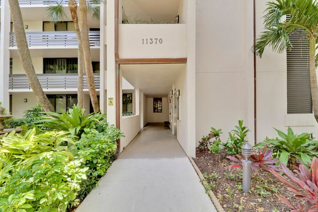 11370 Twelve Oaks Way 416, North Palm Beach, FL 33408