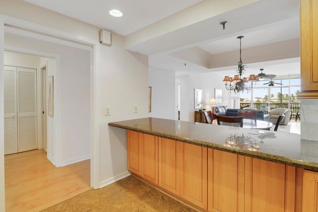 11370 Twelve Oaks Way 416, North Palm Beach, FL 33408