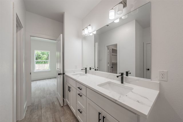 4526 Kolloch Drive, Dallas, TX 75216