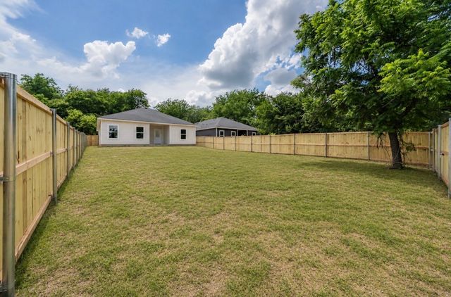 4526 Kolloch Drive, Dallas, TX 75216
