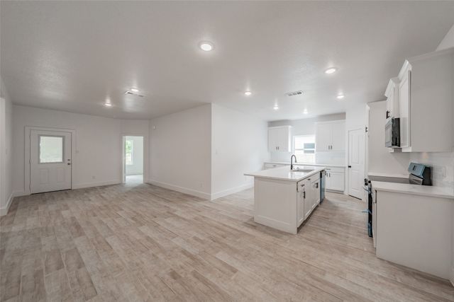 4526 Kolloch Drive, Dallas, TX 75216
