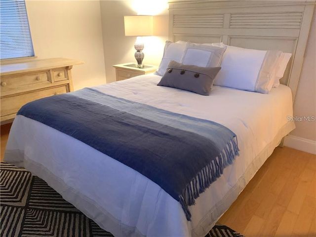 832 BAY STREET NE 1, St Petersburg, FL 33701