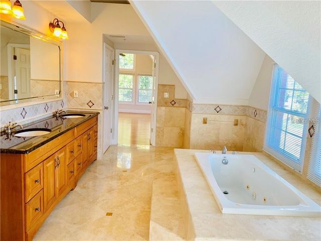 832 BAY STREET NE 1, St Petersburg, FL 33701