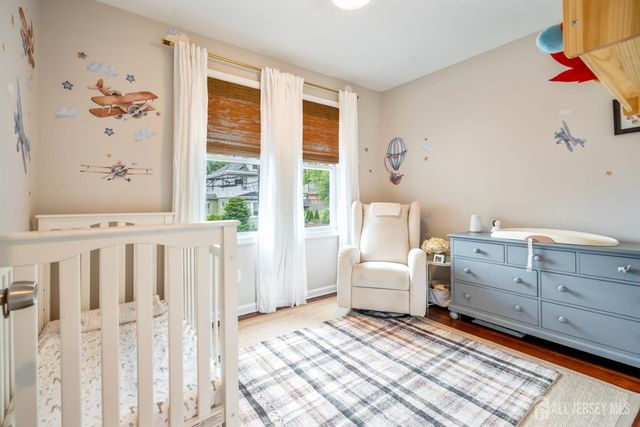 24 Dartmouth Street, Edison, NJ 08837