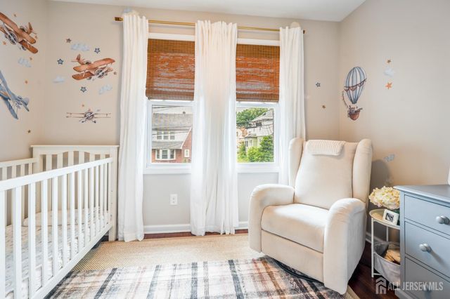 24 Dartmouth Street, Edison, NJ 08837