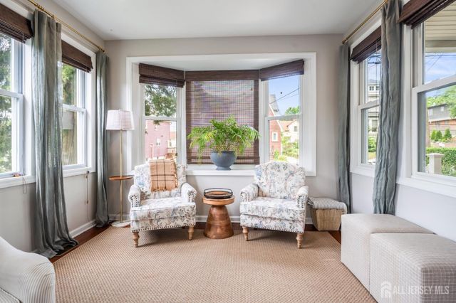 24 Dartmouth Street, Edison, NJ 08837