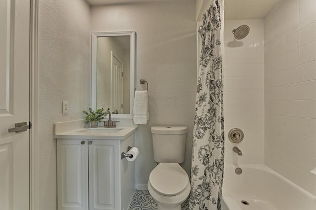 58 S Bethany Bend Circle, The Woodlands, TX 77382