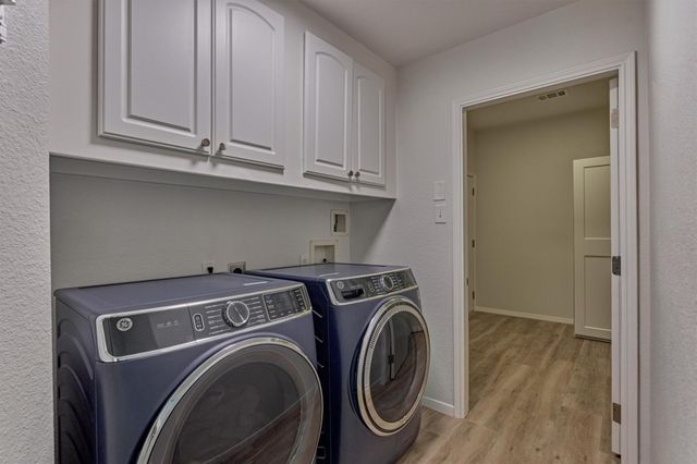 58 S Bethany Bend Circle, The Woodlands, TX 77382