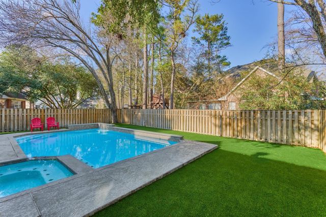 58 S Bethany Bend Circle, The Woodlands, TX 77382