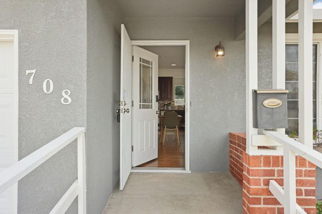 708 Ribier Ave, Lodi, CA 95240