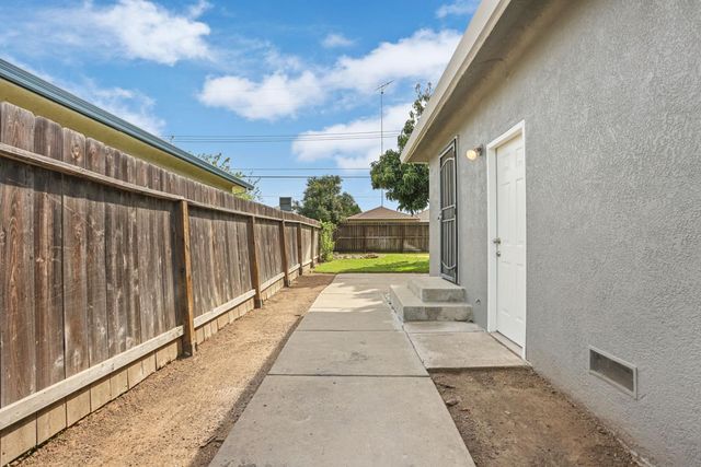 708 Ribier Ave, Lodi, CA 95240