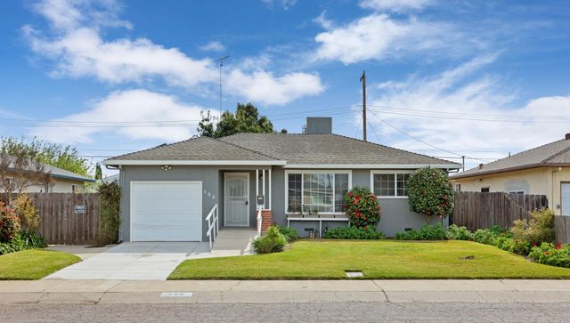 708 Ribier Ave, Lodi, CA 95240
