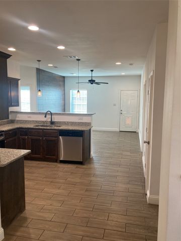 4811 Henry Street, Greenville, TX 75401