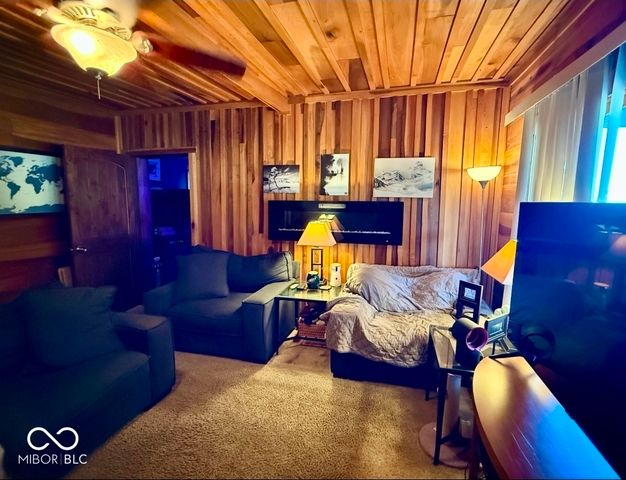 726 N Main Street, Carthage, IN 46115