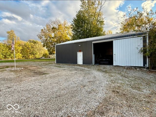 726 N Main Street, Carthage, IN 46115