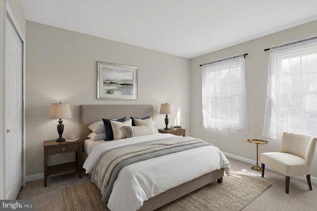 306 LOUNSBURY CT NE, Leesburg, VA 20176