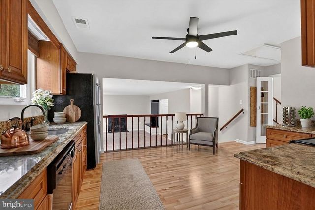 306 LOUNSBURY CT NE, Leesburg, VA 20176