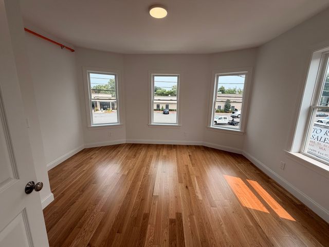 33 Pleasant St 3, Leominster, MA 01453