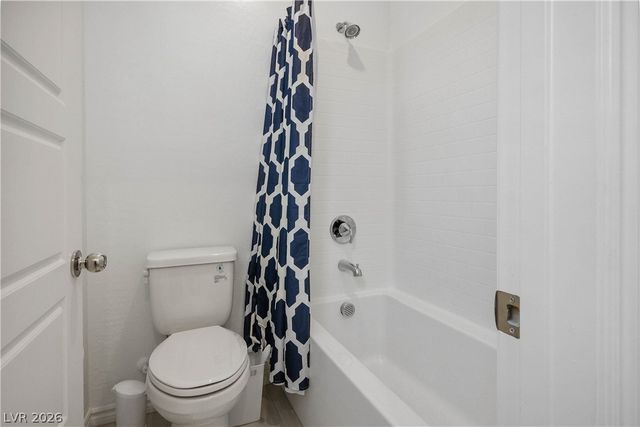 6839 Greensmen Avenue, Las Vegas, NV 89156