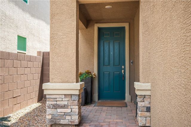 6839 Greensmen Avenue, Las Vegas, NV 89156