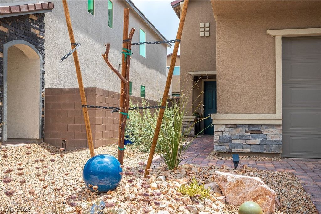 6839 Greensmen Avenue, Las Vegas, NV 89156 — photo 4