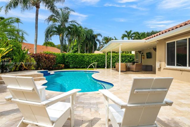 5621 Thornbluff Avenue, Davie, FL 33331