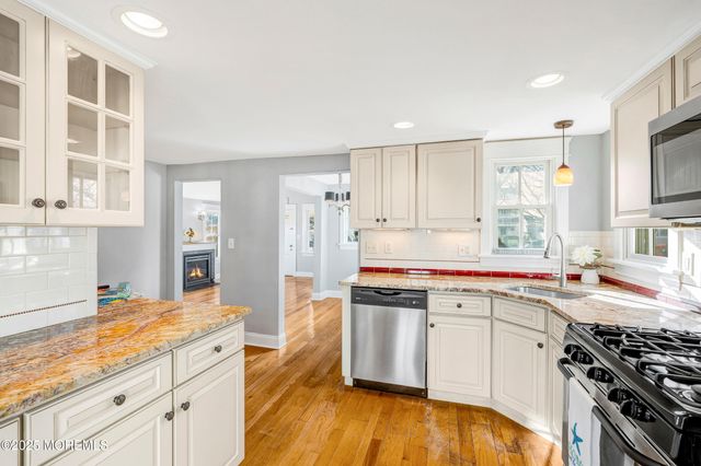 81 Inskip Avenue, Ocean Grove, NJ 07756