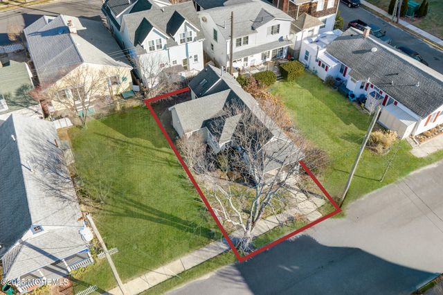 81 Inskip Avenue, Ocean Grove, NJ 07756
