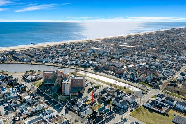 81 Inskip Avenue, Ocean Grove, NJ 07756