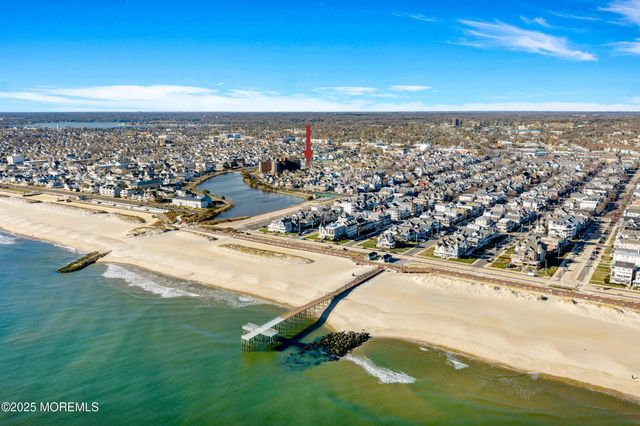 81 Inskip Avenue, Ocean Grove, NJ 07756