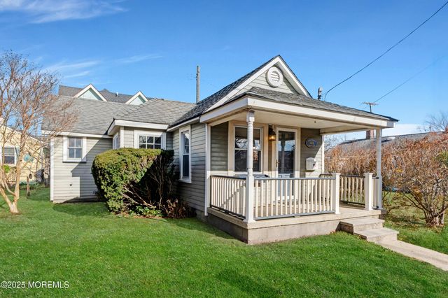 81 Inskip Avenue, Ocean Grove, NJ 07756